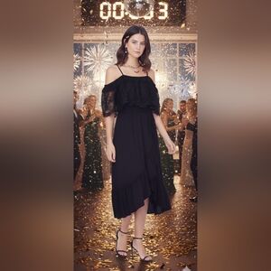 No Boundaries Black Textured Top